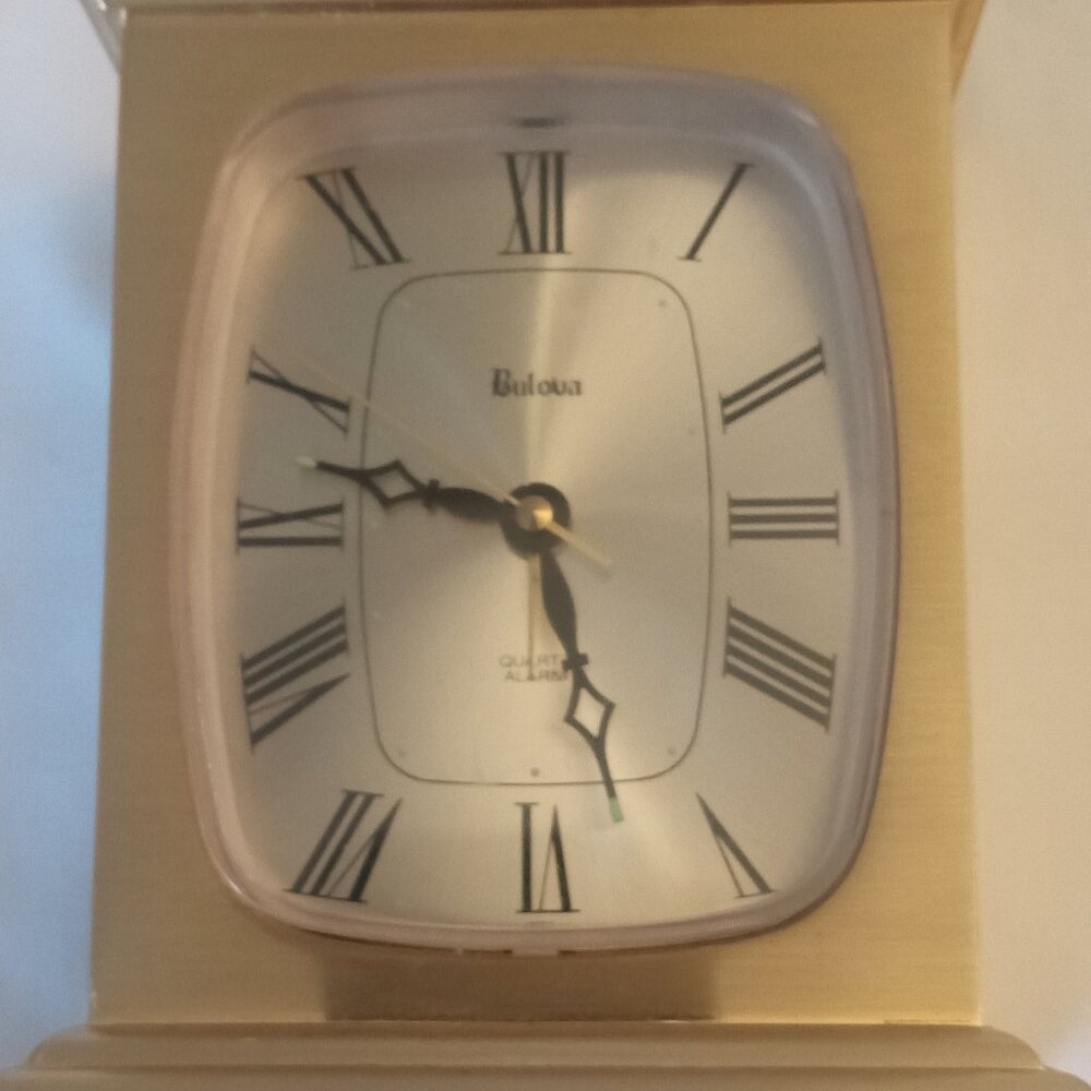 Vintage Bulova Analog Desk Clock Mantle Solid Brass Gold Color Roman, Japan Made